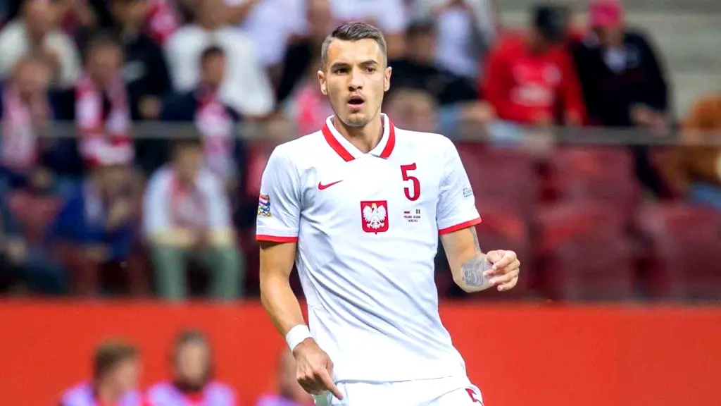 Arsenal close in on signing Polish defender Jakub Kiwio
